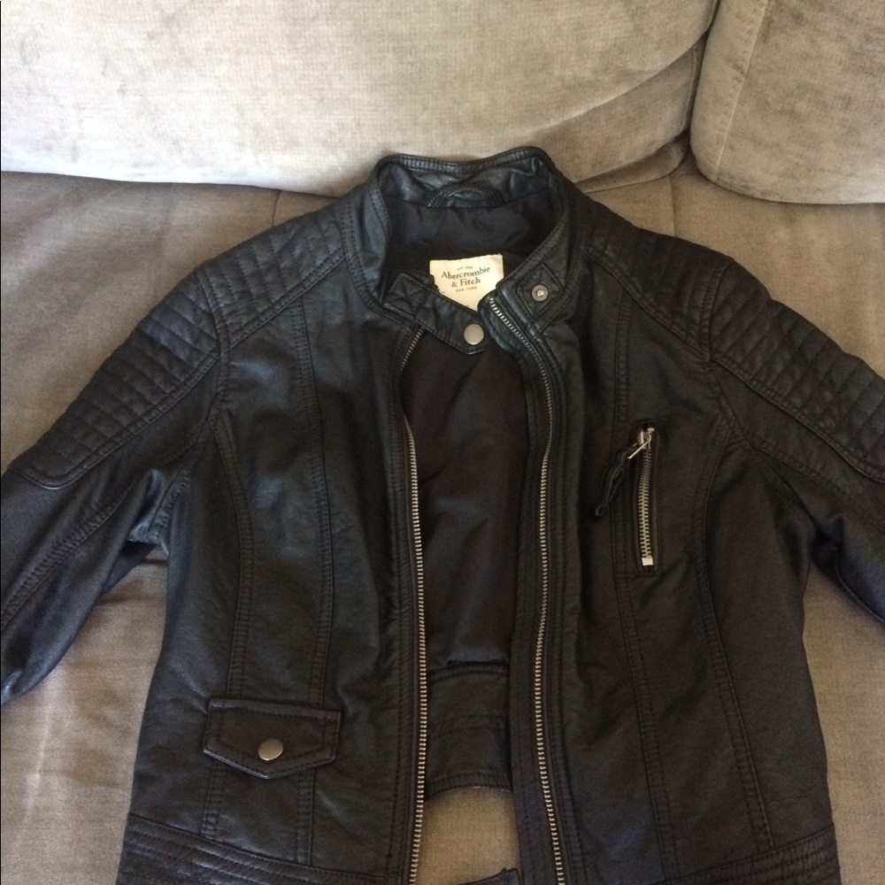Abercrombie & Fitch Leather Cropped Jacket